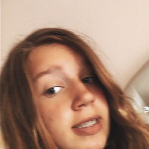 Meet your Posher, Ava